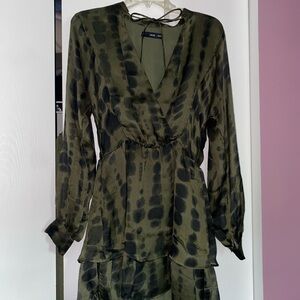 Chic Green and Black Patterned Dress